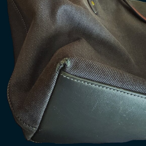 Coach Dark Denim Tote Navy and Burgandy Leather Gold Hardware 2020 with Hang Tag - Picture 9 of 12